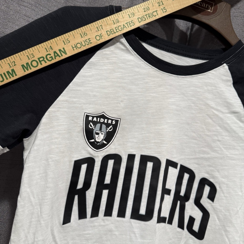 Women's XS Las Vegas Raiders Nike White/ Black Raglan 3/4 Sleeve T Shirt NFL - Picture 9 of 9
